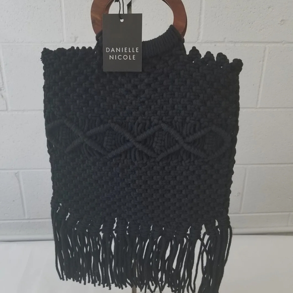 Danielle Nicole purse crochet fringe black crossbody hand bag wooden handles - Picture 2 of 5